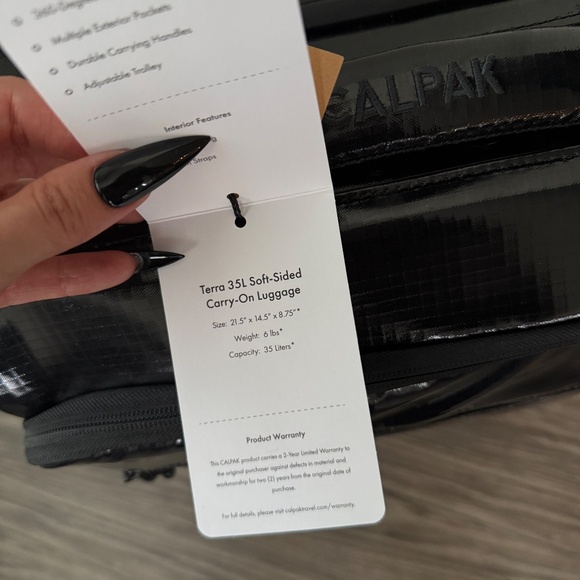 Terra 35L Soft-Sided Carry-On Luggage in Obsidian NWT - Picture 3 of 8